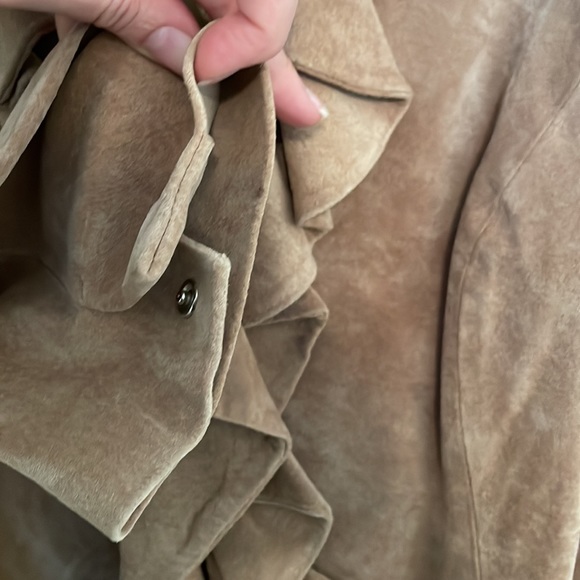 Beautiful, beige, genuine suede blouse with ruffled front - Picture 6 of 6